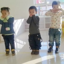 幼儿手指游戏大全_幼儿园小班手指游戏_幼儿