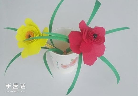 海绵纸花朵制作图解 用海绵纸折花的教程_手艺