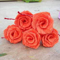 手工皱纹纸花的做法