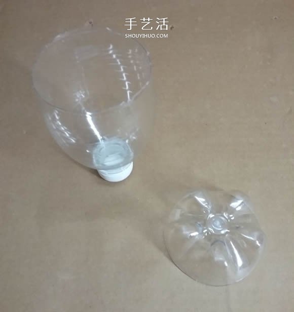 矿泉水瓶废物利用手工制作奖杯,国旗和酒杯