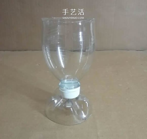 矿泉水瓶废物利用手工制作奖杯,国旗和酒杯