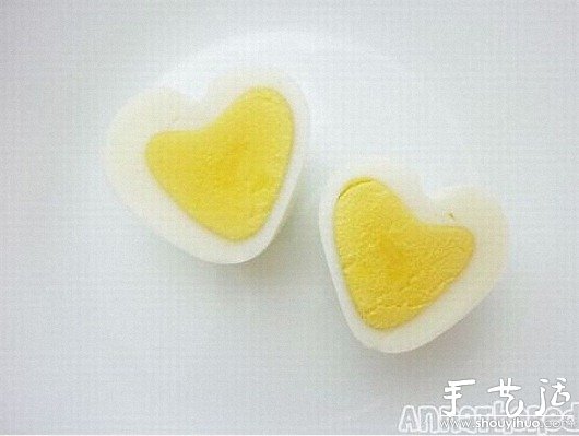 心形鸡蛋的DIY手工制作方法 -  www.shouyihuo.com