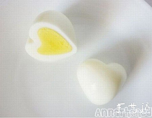 心形鸡蛋的DIY手工制作方法 -  www.shouyihuo.com