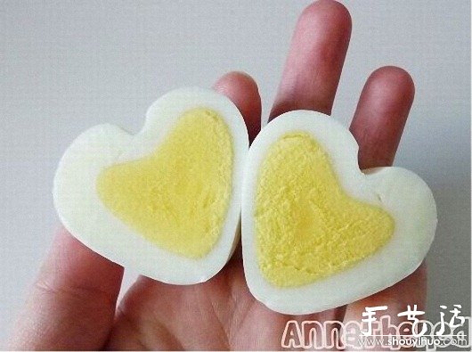 心形鸡蛋的DIY手工制作方法 -  www.shouyihuo.com