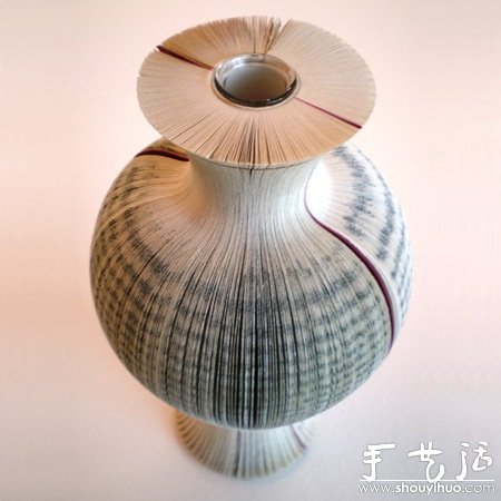 废弃书籍制作的花瓶、灯具和板凳 -  www.shouyihuo.com