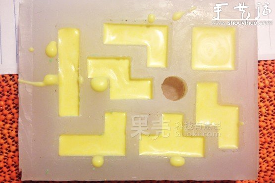 自制巧克力模具的方法 -  www.shouyihuo.com