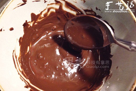 自制巧克力模具的方法 -  www.shouyihuo.com
