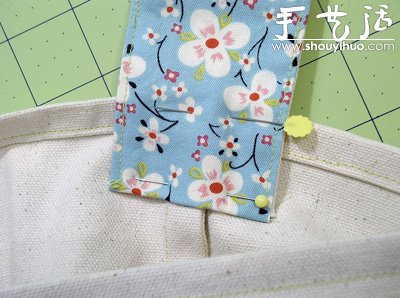 手工DIY可爱碎花拼布的挎肩包 -  www.shouyihuo.com
