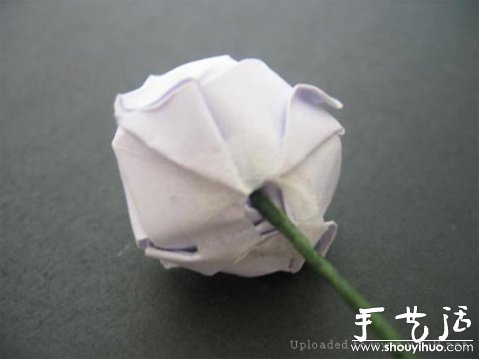 玫瑰折纸方法教程 -  www.shouyihuo.com