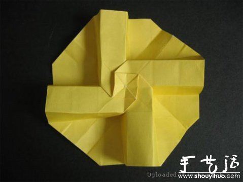 玫瑰折纸方法教程 -  www.shouyihuo.com