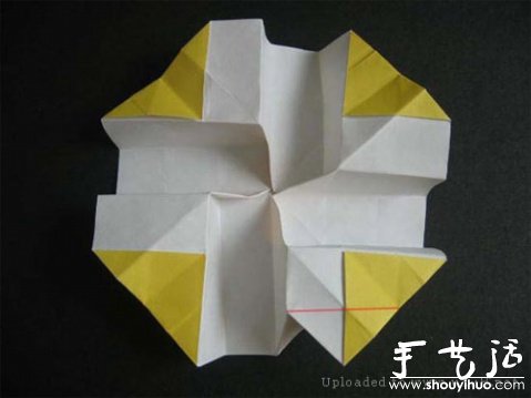 玫瑰折纸方法教程 -  www.shouyihuo.com