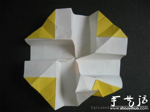 玫瑰折纸方法教程 -  www.shouyihuo.com