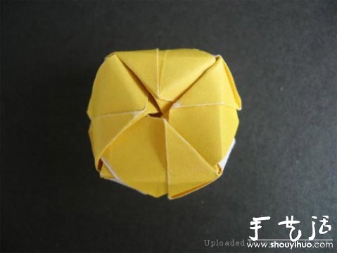 玫瑰折纸方法教程 -  www.shouyihuo.com