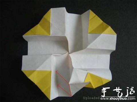 玫瑰折纸方法教程 -  www.shouyihuo.com