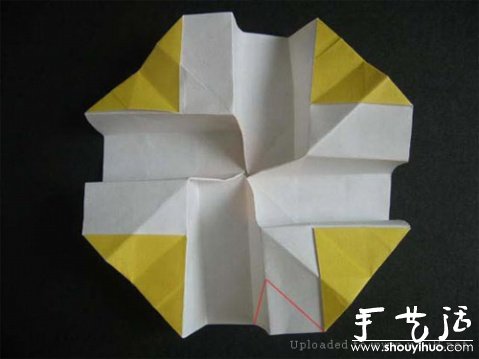 玫瑰折纸方法教程 -  www.shouyihuo.com