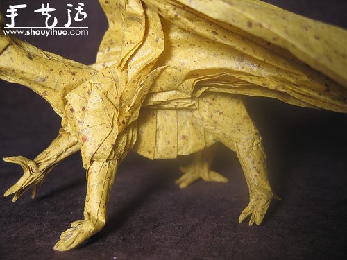 西方飞龙折纸作品欣赏 -  www.shouyihuo.com