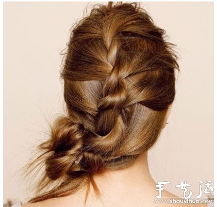 DIY简装鱼骨辫发型教程 -  www.shouyihuo.com