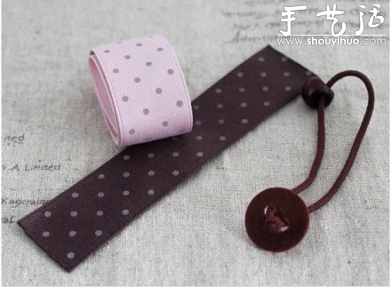 发饰手工DIY教程：玫瑰花发圈 -  www.shouyihuo.com