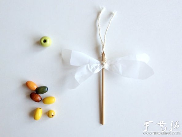 一次性勺子废物利用DIY昆虫玩具 -  www.shouyihuo.com