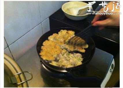 潮汕小吃蚝烙的做法 -  www.shouyihuo.com