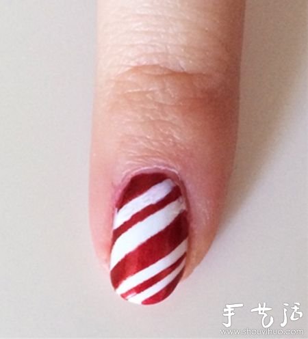 甜美又时尚 糖果风条纹美甲简易DIY -  www.shouyihuo.com