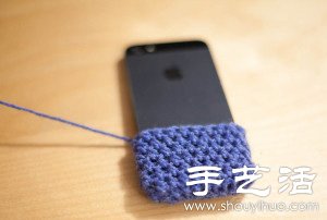 毛线+钩针 手工制作小黄人手机套 -  www.shouyihuo.com