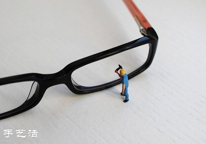 巧用小人物模型拍摄出有趣的迷你世界 -  www.shouyihuo.com