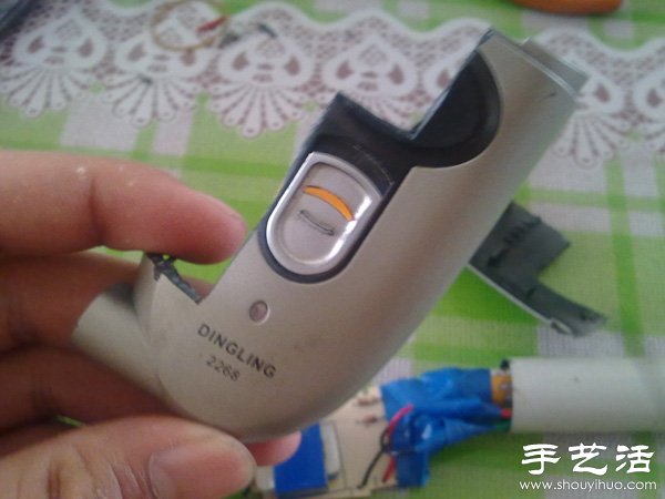 剃须刀+下水管 DIY改造迷你电钻 -  www.shouyihuo.com