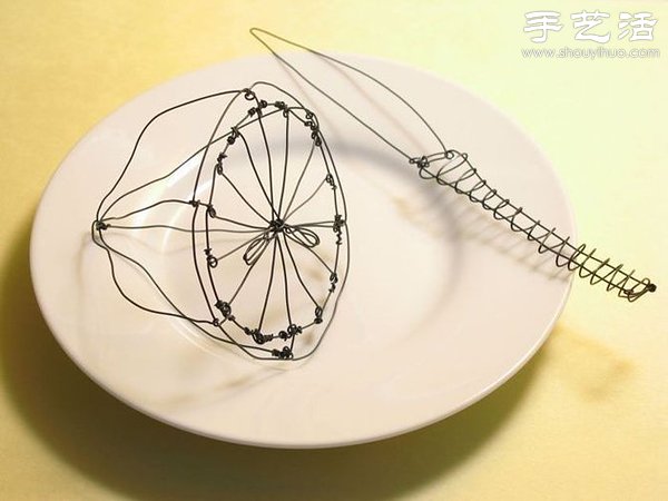铁丝创意DIY 制作有趣的小玩意 -  www.shouyihuo.com