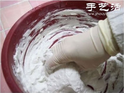 瓷砖碎片废物利用改造旧托盘 -  www.shouyihuo.com