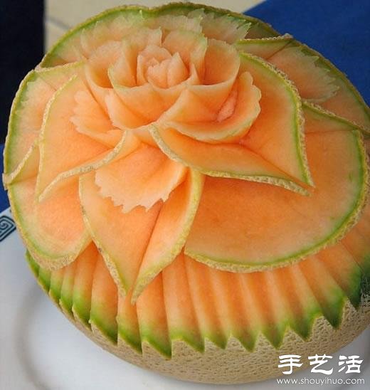 精美绝伦的的牡丹花西瓜雕刻 -  www.shouyihuo.com