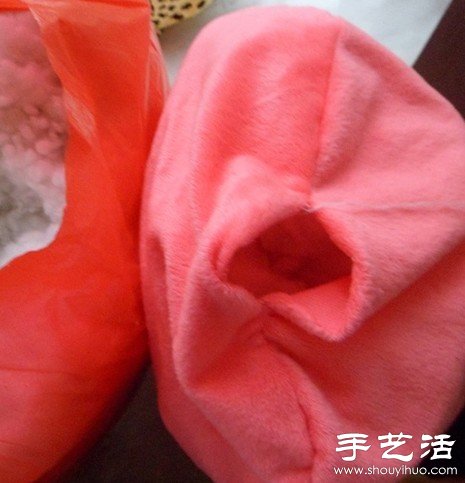 草莓靠枕/抱枕手工制作方法 -  www.shouyihuo.com