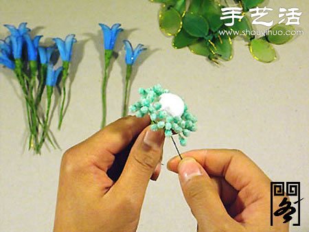 丝袜花矢车草的制作方法 -  www.shouyihuo.com