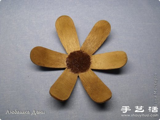 雪糕棍变废为宝手工制作漂亮手工花 -  www.shouyihuo.com