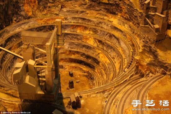 美国老伯耗费16年手工制作世界最大铁道模型 -  www.shouyihuo.com