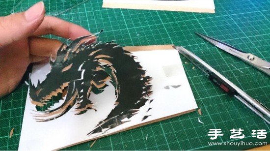 《激战2》主题木片贴画手工制作教程 -  www.shouyihuo.com