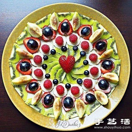 超有艺术范儿的水果拼盘DIY -  www.shouyihuo.com