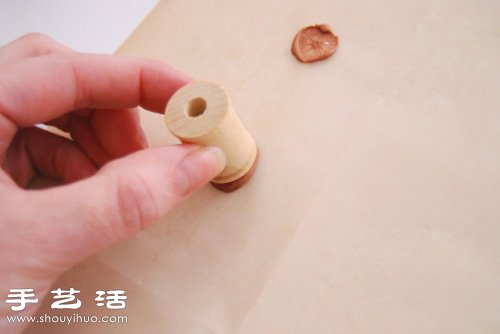 纽扣+木线轴 DIY手工制作复古蜡泥封印 -  www.shouyihuo.com
