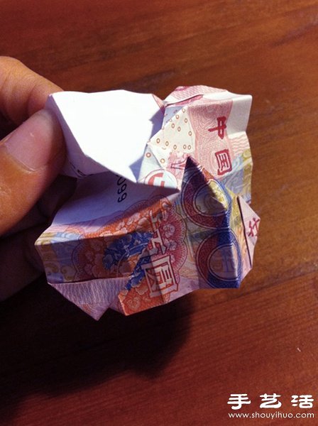 福山玫瑰折法图解 -  www.shouyihuo.com