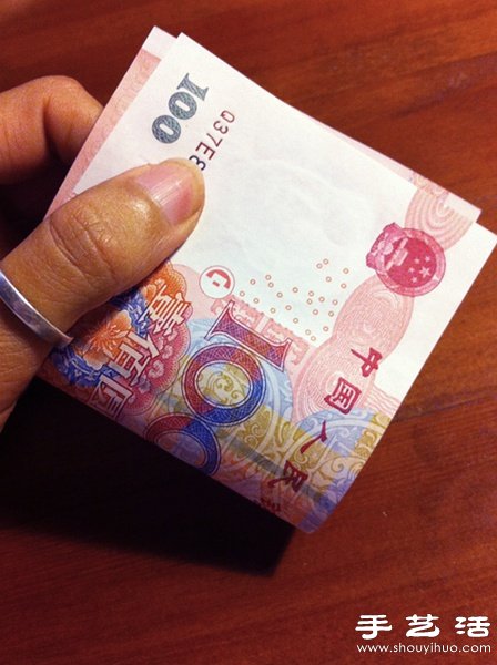 福山玫瑰折法图解 -  www.shouyihuo.com