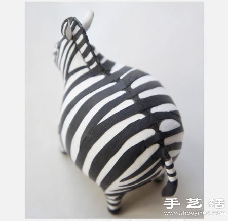 粘土DIY手工制作肥肥的搞笑斑马 -  www.shouyihuo.com
