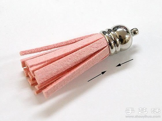 带流苏的手机挂件挂饰手工制作方法 -  www.shouyihuo.com