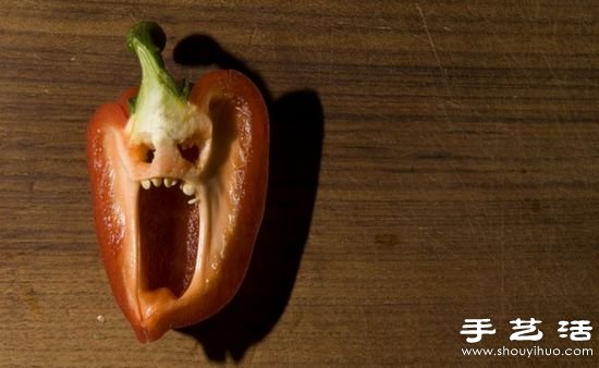 青椒与红椒创意DIY恐怖表情 -  www.shouyihuo.com