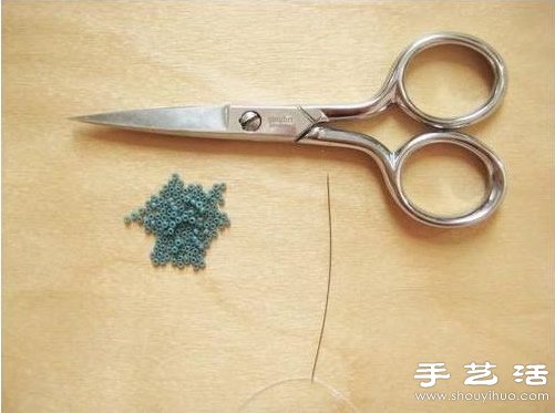 串珠五角星项链吊坠手工制作图解教程 -  www.shouyihuo.com