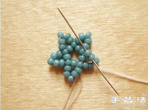 串珠五角星项链吊坠手工制作图解教程 -  www.shouyihuo.com