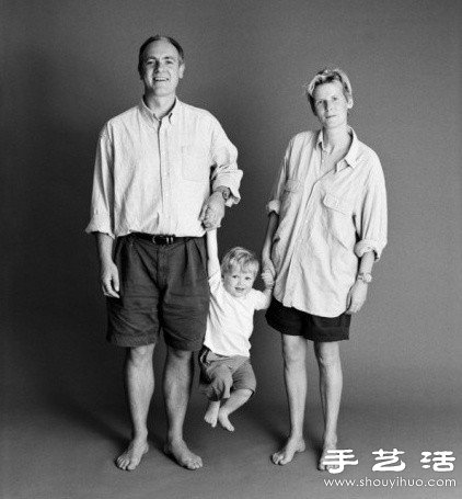 人像摄影作品——The Family -  www.shouyihuo.com