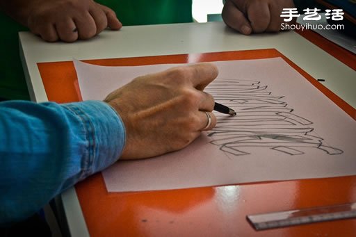 阿根廷一家面包房的粉笔画识别设计 -  www.shouyihuo.com