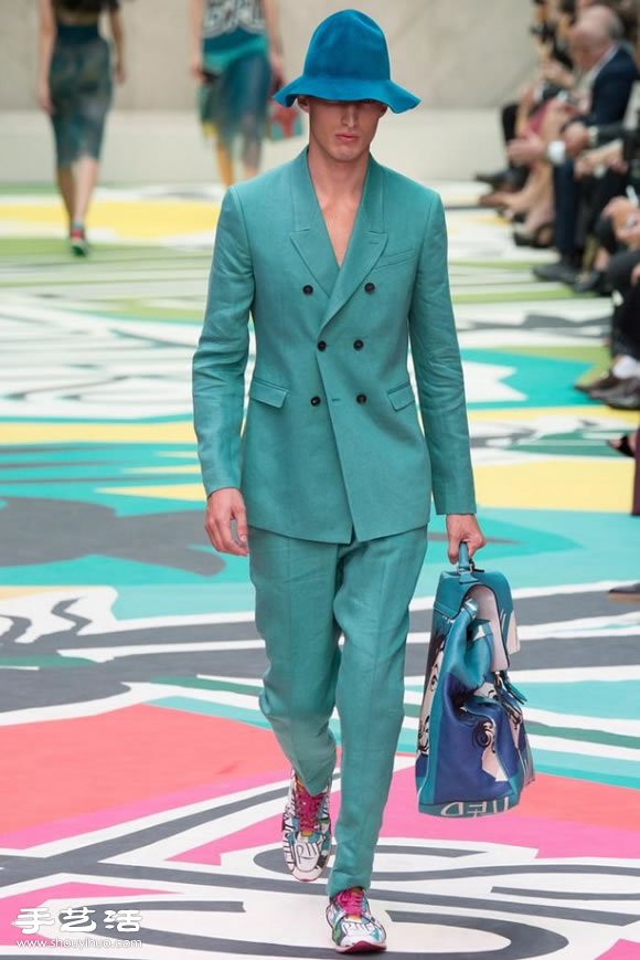 Burberry Prorsum 2015 春夏女装秀 -  www.shouyihuo.com
