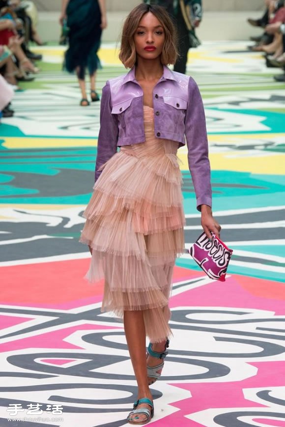Burberry Prorsum 2015 春夏女装秀 -  www.shouyihuo.com