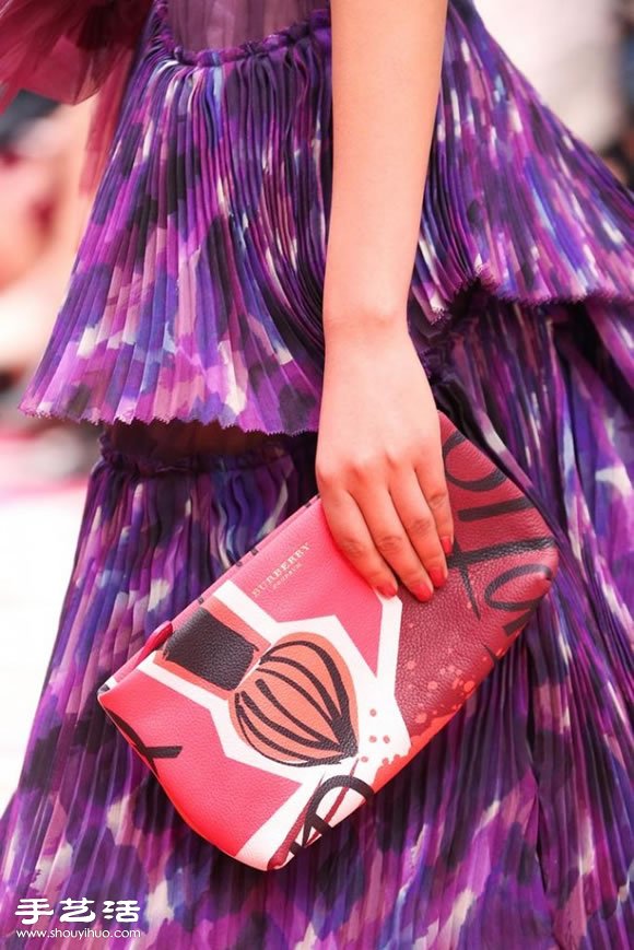Burberry Prorsum 2015 春夏女装秀 -  www.shouyihuo.com